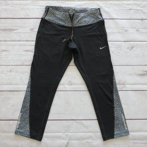 Nike Dri - Fit Women's Printed Racer Athleisure Caprie Crop Pants - Size Small
